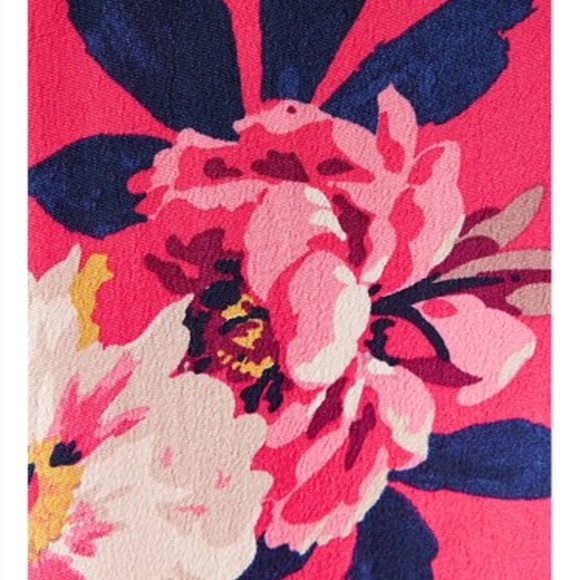 Joules Odelle Tunic in Raspberry Bircham Bloom - Picture 4 of 6